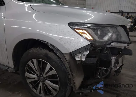 2018 Nissan Pathfinder Sv из США, поврежденный, VIN 5N1DR2MM4JC643351